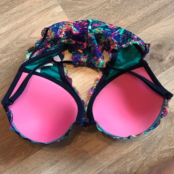 VS PINK Racerback Bra✨Size 32DD - Picture 5 of 6